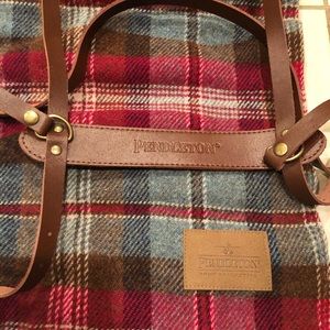 NEW Pendleton throw blanket